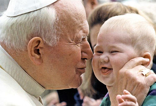Św. Jan Paweł II (Familiaris consortio): Przeciw pesymizmowi i egoizmowi Kościół opowiada się za życiem