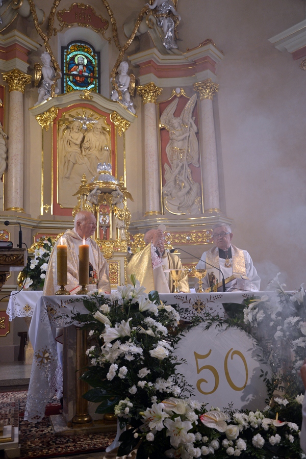 Odpust Trójcy Świętej i 50 lat kapłąństwa Ks. Kan. G. Ignora 035